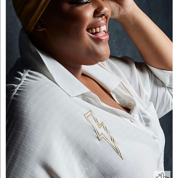 Torrid-DROP SHOULDER BUTTON-FRONT TOP - LIGHTNING WHITE - Picture 6 of 14